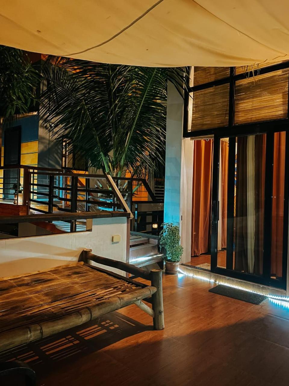 Ferienwohnung The Bistro House - Loft Unit - Vigan City Exterior foto